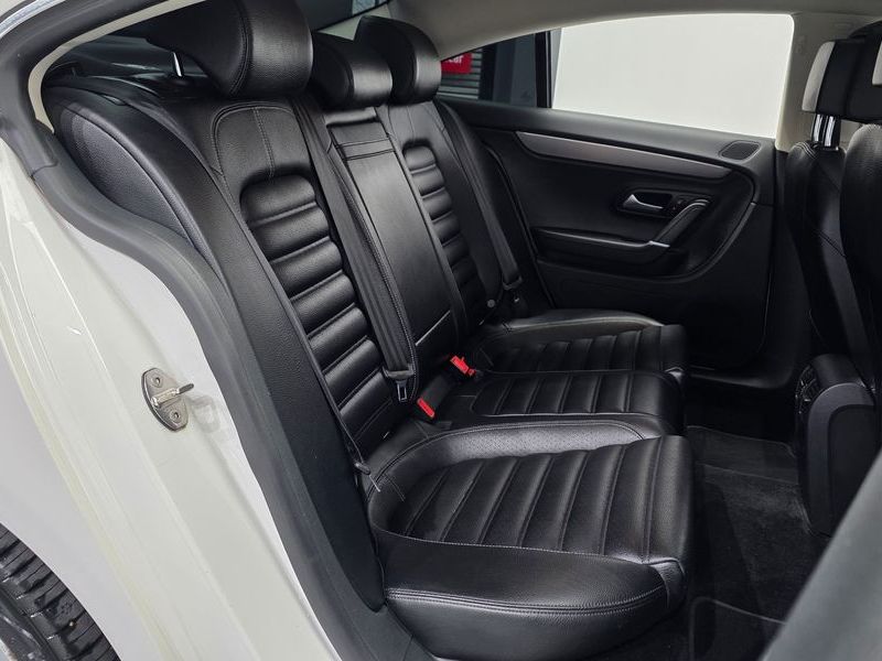 2014 Volkswagen New CC 2.0 TSI photo 12