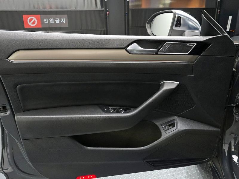 2020 Volkswagen Arteon 2.0 TDI Prestige photo 24
