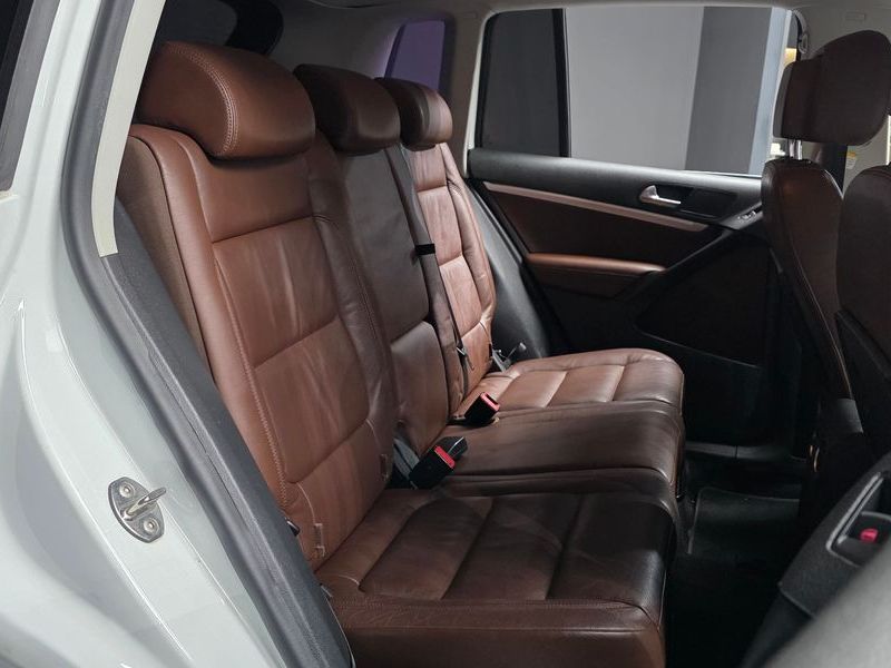2015 Volkswagen Tiguan 2.0 TDI Comfort 5N photo 12