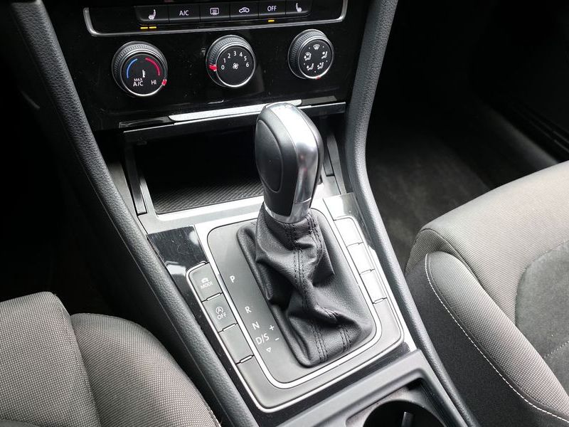 2014 Volkswagen Golf 1.6 TDI photo 9