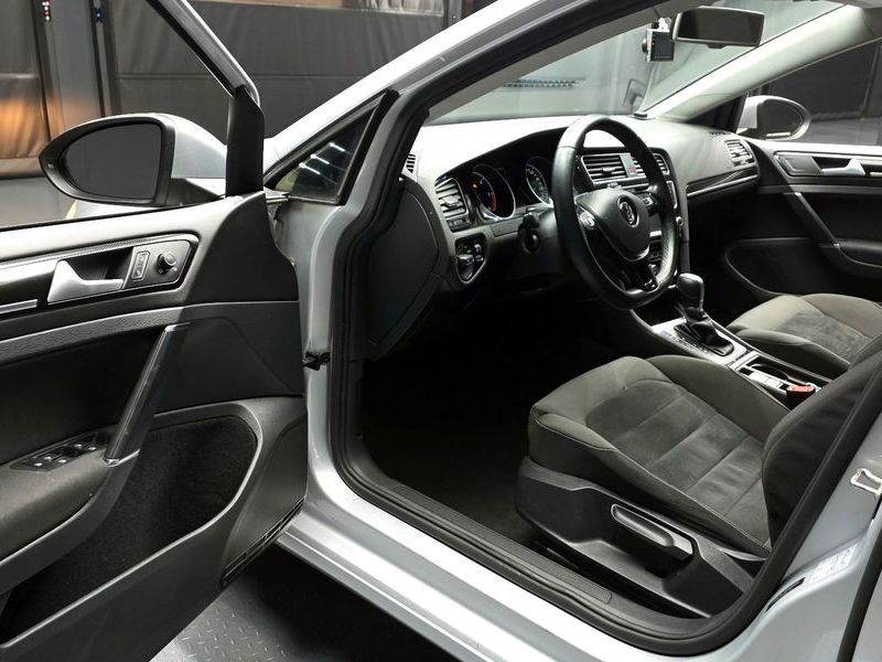 2014 Volkswagen Golf 1.6 TDI photo 10