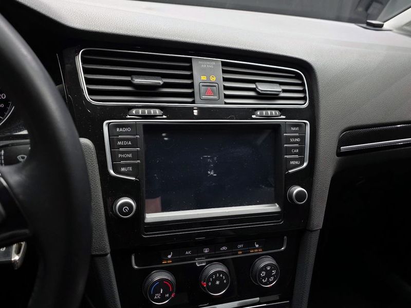 2014 Volkswagen Golf 1.6 TDI photo 14