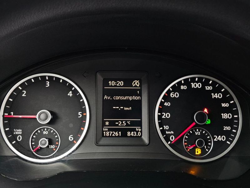 2015 Volkswagen Tiguan 2.0 TDI Comfort 5N photo 8