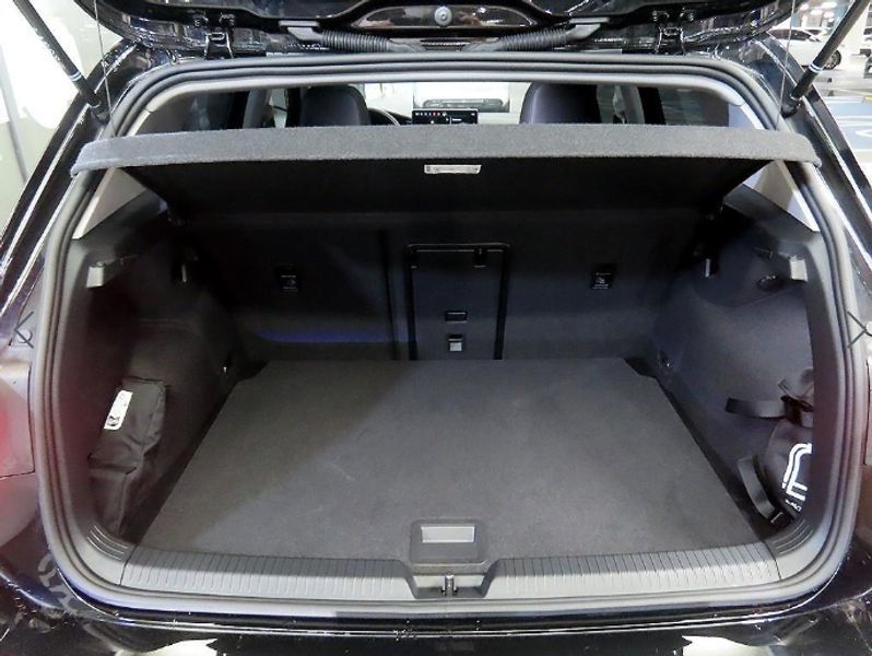 2025 Volkswagen Golf 2.0 TDI Prestige photo 16