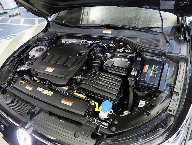 2025 Volkswagen Golf 2.0 TDI Prestige photo 18