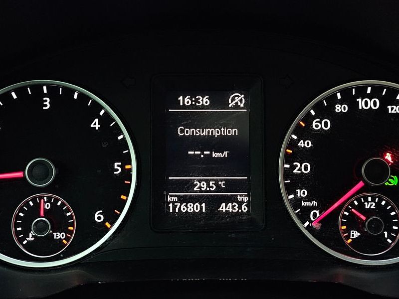 2013 Volkswagen Tiguan 2.0 TDI Premium 5N photo 8