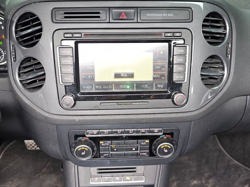 2013 Volkswagen Tiguan 2.0 TDI Premium 5N photo 16