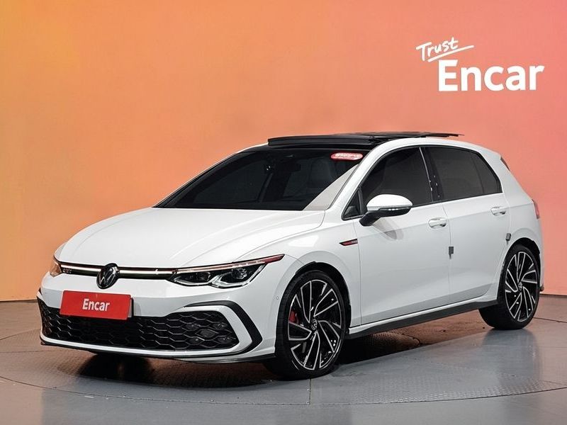 2024 Volkswagen Golf 2.0 GTI photo 1