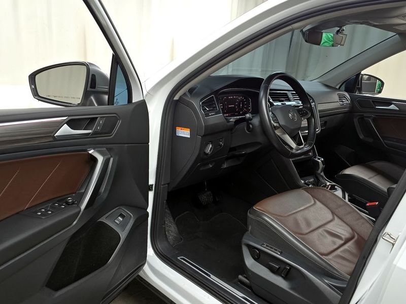 2022 Volkswagen Tiguan 2.0 TSI Prestige photo 11