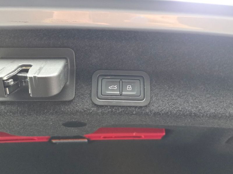 2022 Audi A6 40 TDI Quattro Premium photo 26