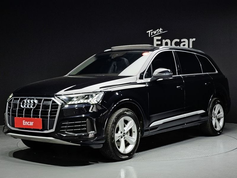 2021 Audi Q7 45 TDI Quattro photo 1