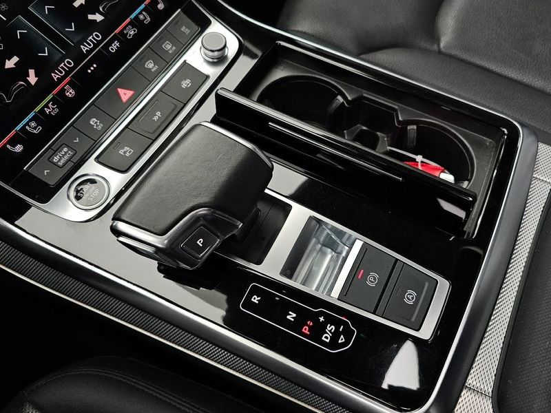 2021 Audi Q7 45 TDI Quattro photo 9