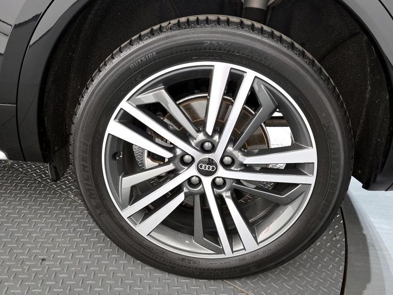 2023 Audi Q5 45 TFSI Quattro Premium photo 21