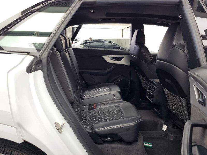 2021 Audi Q8 55 TFSI Quattro Premium photo 12