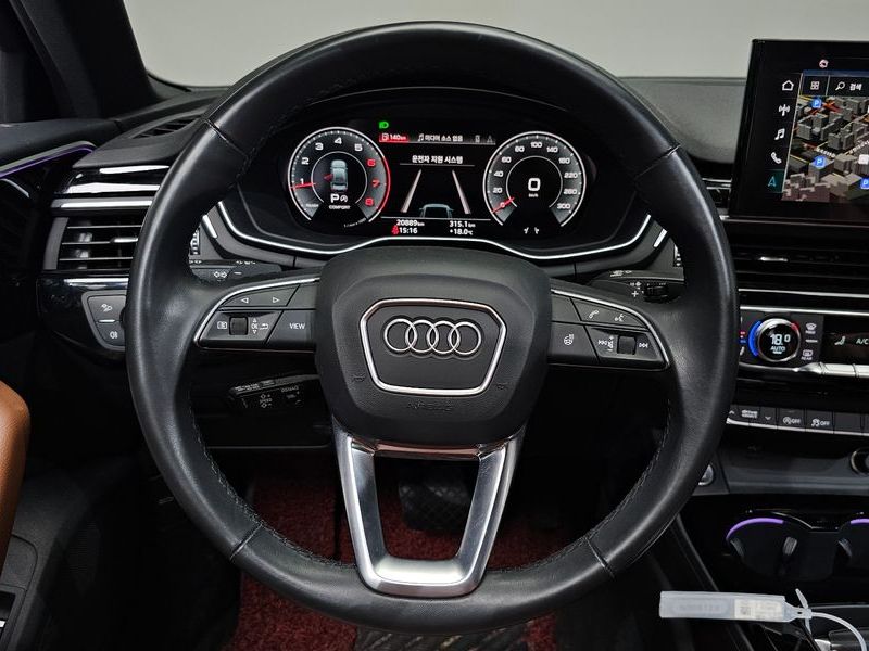 2021 Audi A4 40 TFSI Premium photo 12