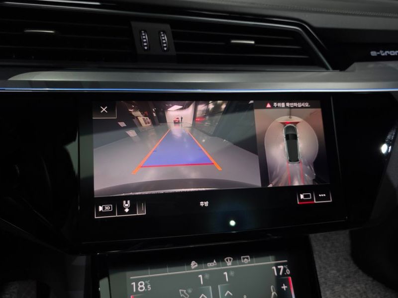 2020 Audi e-tron 55 Quattro photo 15