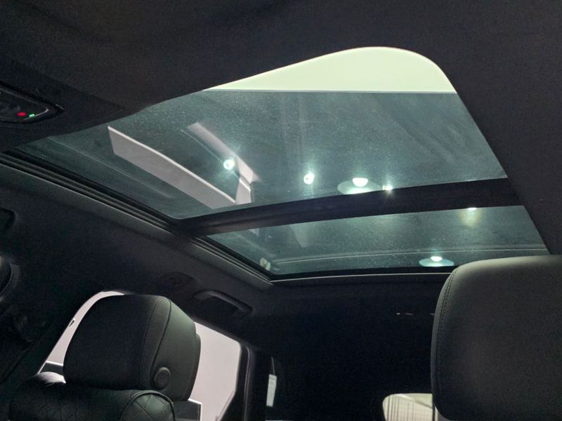 2020 Audi e-tron 55 Quattro photo 18