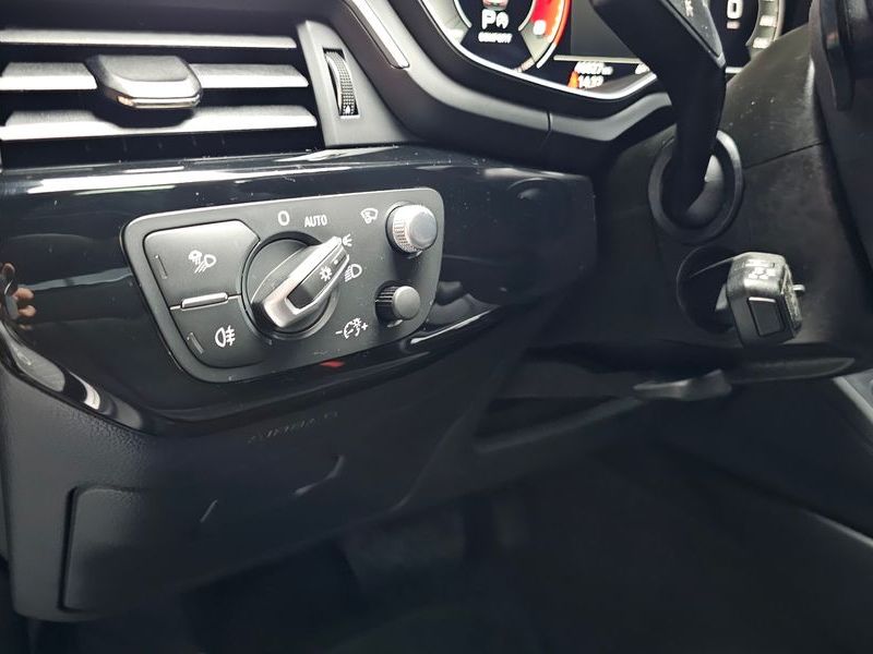 2021 Audi A4 45 TFSI Quattro Premium photo 19
