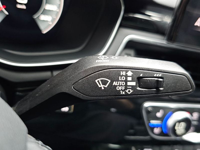 2021 Audi A4 45 TFSI Quattro Premium photo 27