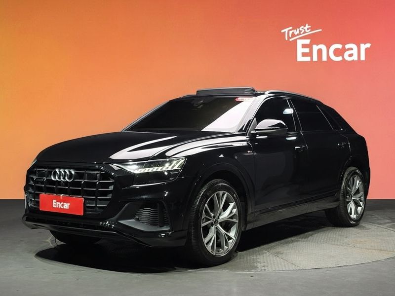 2022 Audi Q8 55 TFSI Quattro Premium photo 1