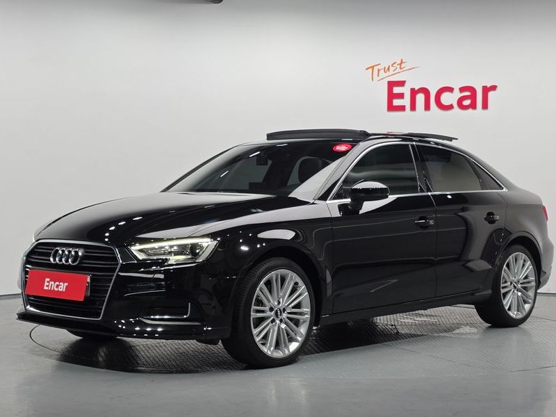 2018 Audi A3 40 TFSI 8V photo 1