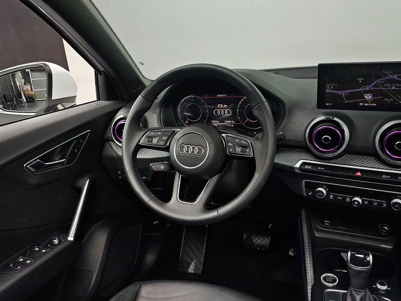 2023 Audi Q2 35 TDI Premium photo 12
