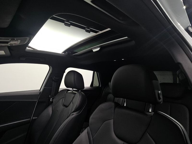 2023 Audi Q2 35 TDI Premium photo 14