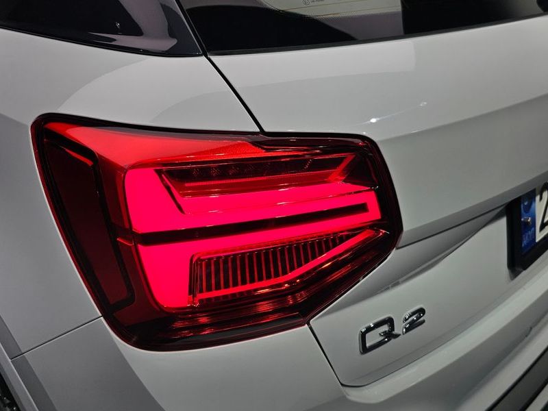 2023 Audi Q2 35 TDI Premium photo 23