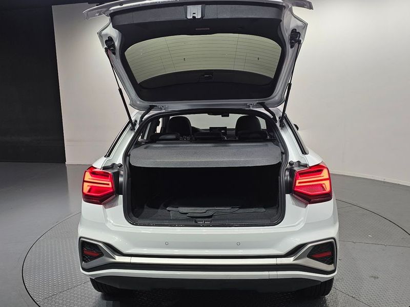 2023 Audi Q2 35 TDI Premium photo 28