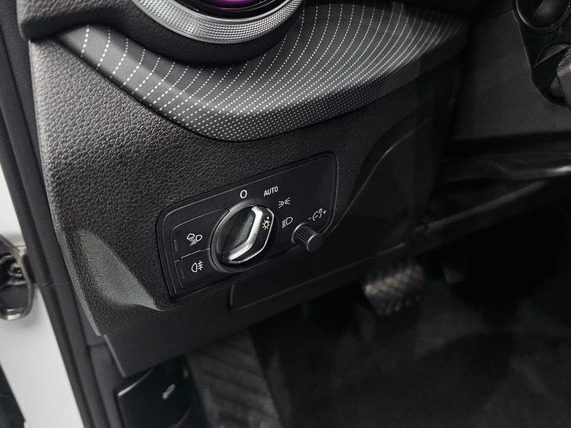 2023 Audi Q2 35 TDI Premium photo 30