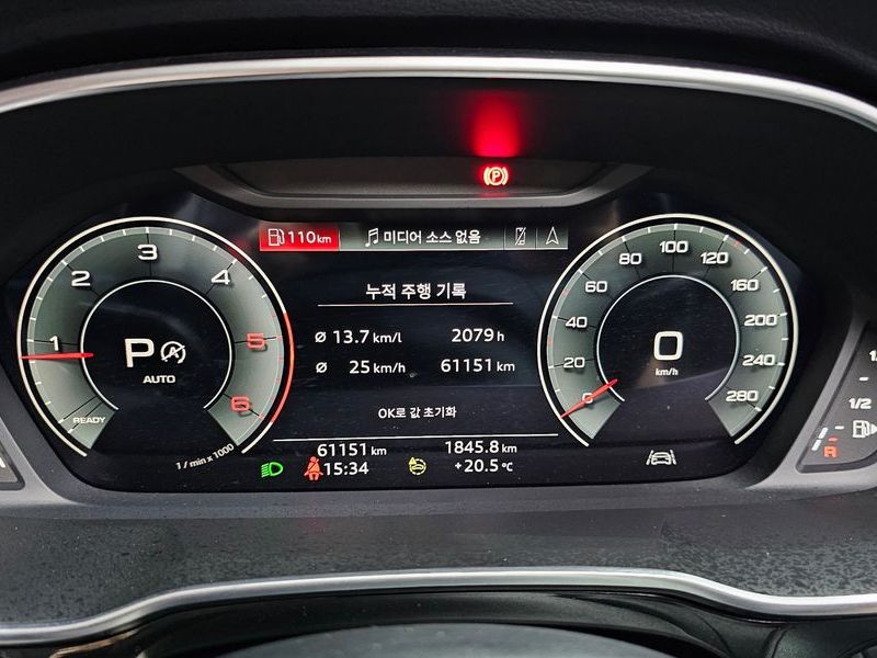 2023 Audi Q3 35 TDI photo 8