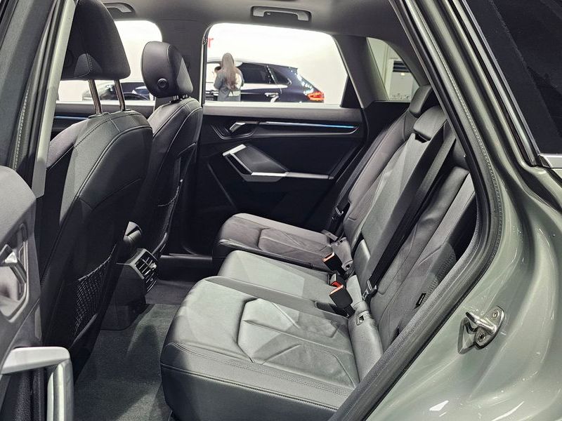 2023 Audi Q3 35 TDI photo 11