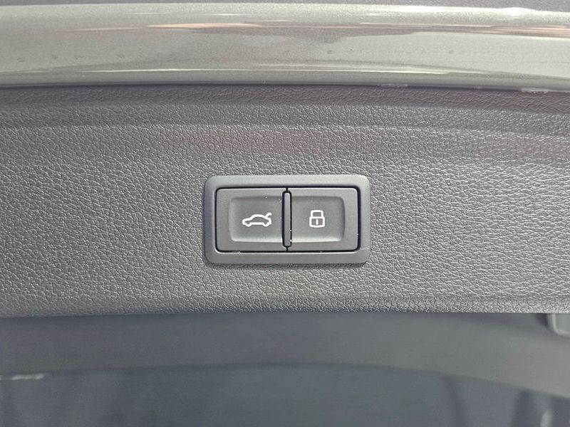 2023 Audi Q3 35 TDI photo 18