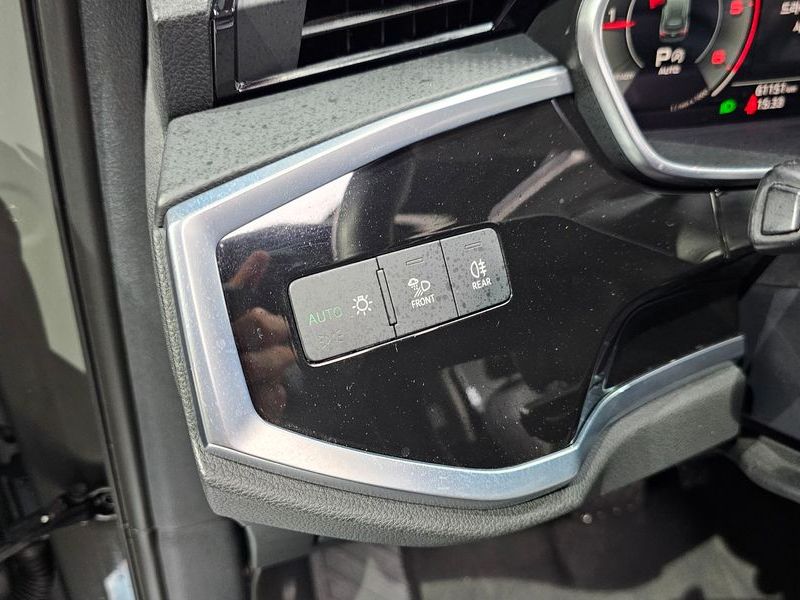 2023 Audi Q3 35 TDI photo 19