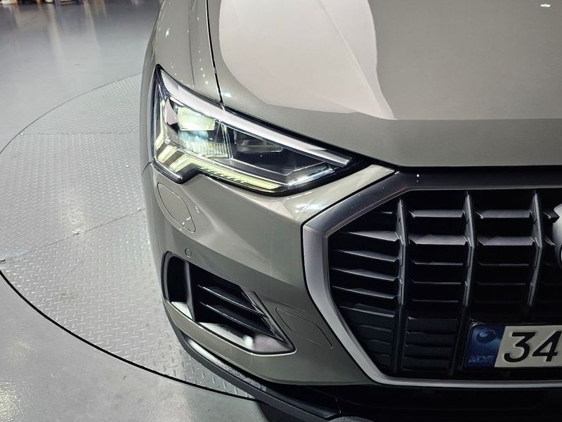 2023 Audi Q3 35 TDI photo 22