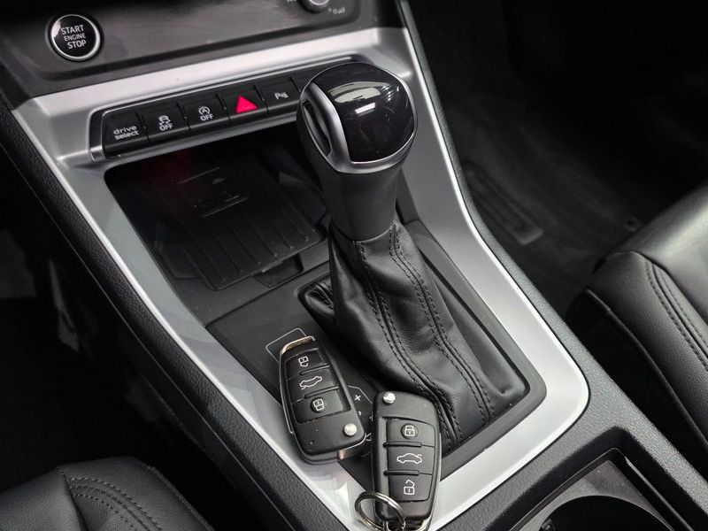 2023 Audi Q3 35 TDI Sportback photo 9
