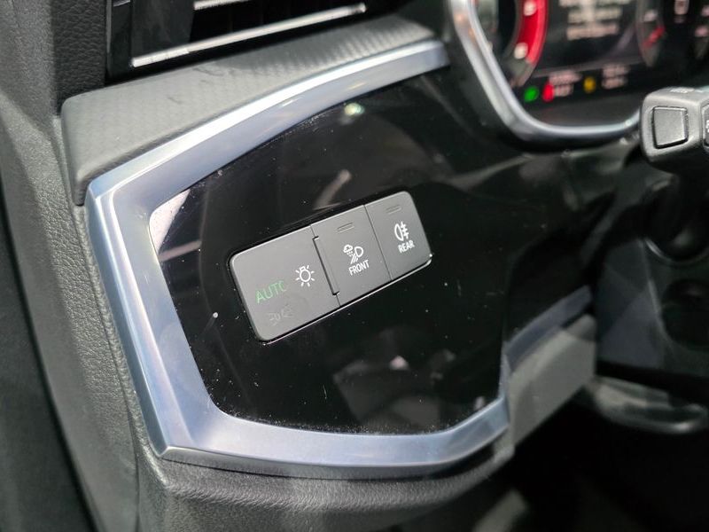 2023 Audi Q3 35 TDI Sportback photo 12