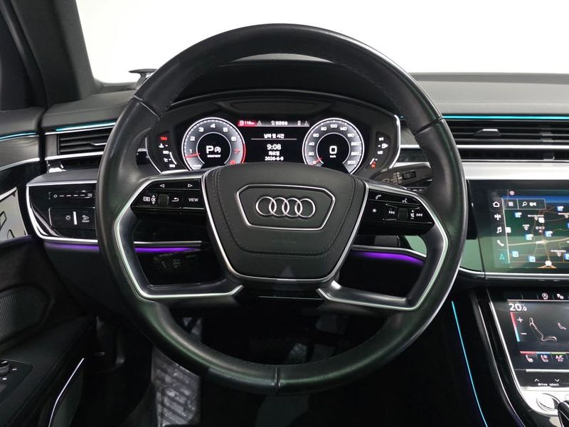 2023 Audi A8 55 TFSI Quattro Premium LWB photo 12