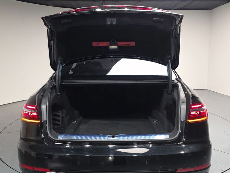 2023 Audi A8 55 TFSI Quattro Premium LWB photo 20