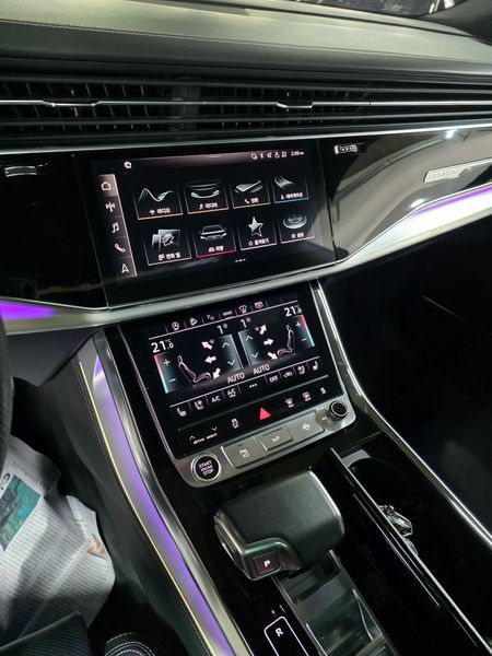 2021 Audi Q8 50 TDI Quattro Premium photo 9