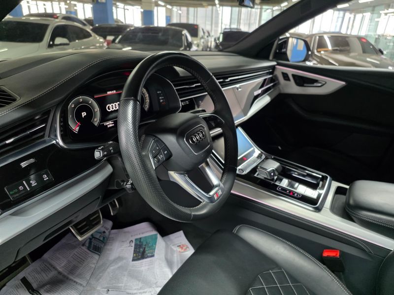 2021 Audi Q8 50 TDI Quattro Premium photo 10