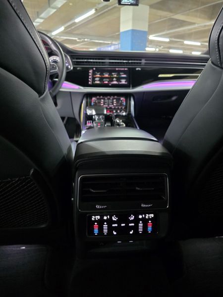 2021 Audi Q8 50 TDI Quattro Premium photo 15