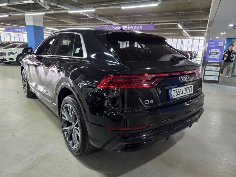 2021 Audi Q8 50 TDI Quattro Premium photo 20
