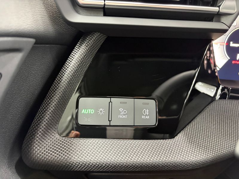 2025 Audi A3 40 TFSI Premium photo 17