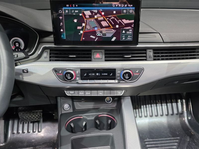 2023 Audi A4 40 TFSI photo 16