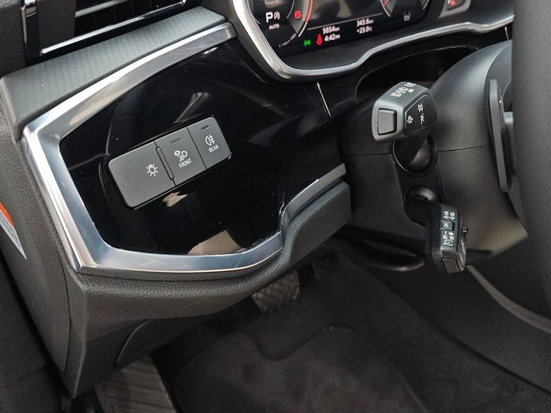 2025 Audi Q3 35 TDI Premium photo 27