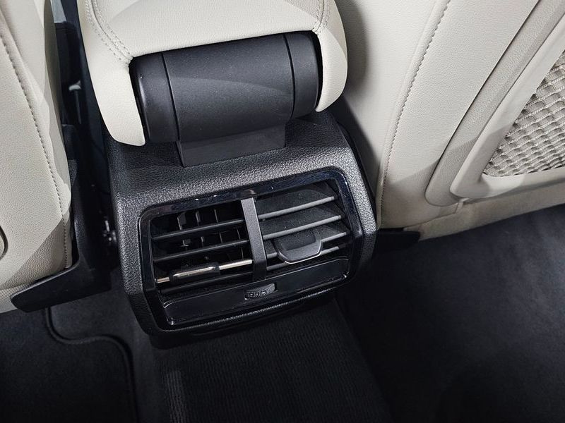 2025 Audi Q3 35 TDI Premium photo 30