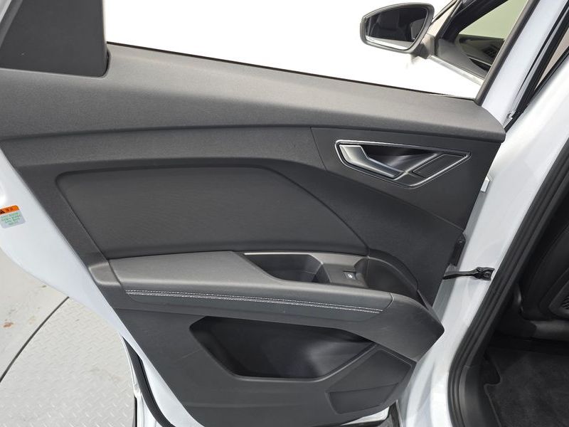 2022 Audi e-tron 40 Premium Sportback photo 25