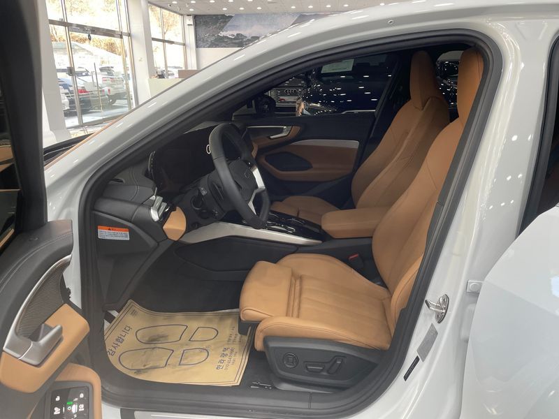 2025 Audi A5 40 TFSI Quattro S Line photo 10