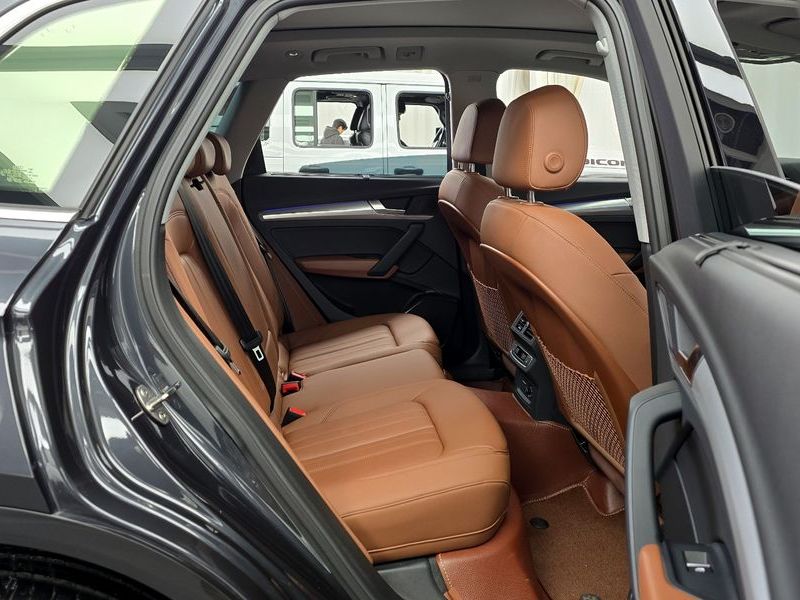 2023 Audi Q5 45 TFSI Quattro photo 12